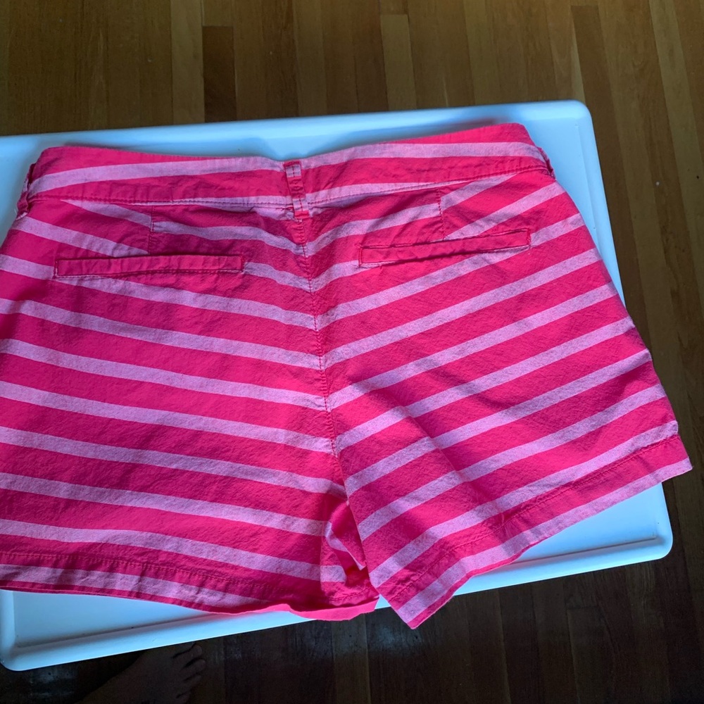 Shorts - Picture 2 of 3